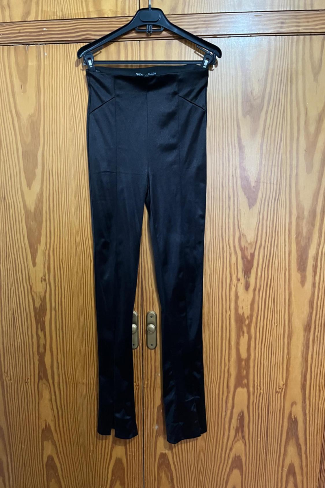 SATIN FLARE LEGGINGS