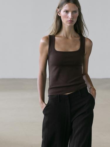 Zara Sleeveless top with square neckline - Brown
