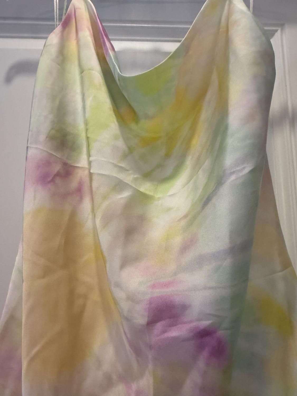 VESTIDO SATINADO ESTAMPADO - Image 2