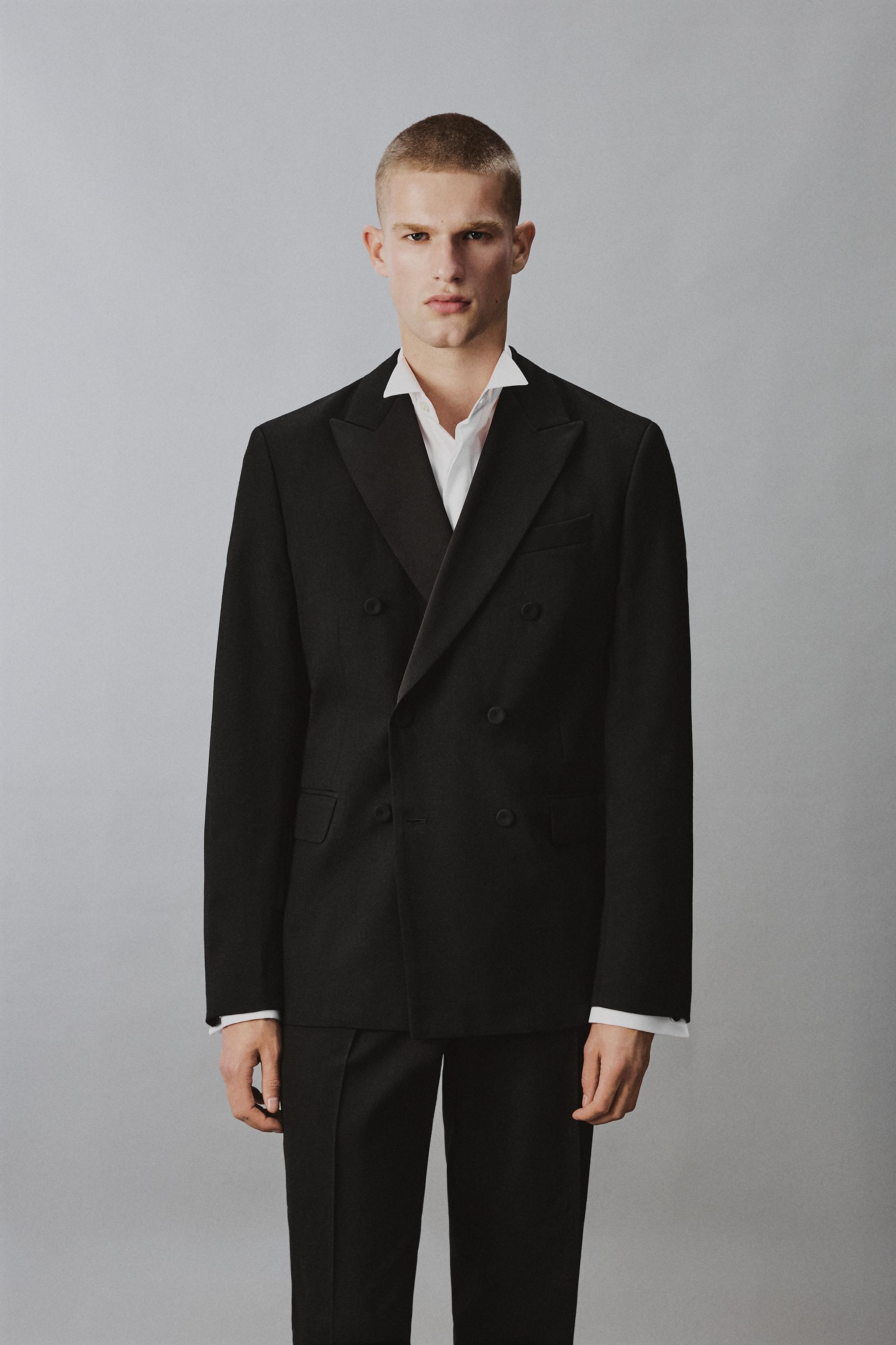 DOUBLE BREASTED TUXEDO BLAZER