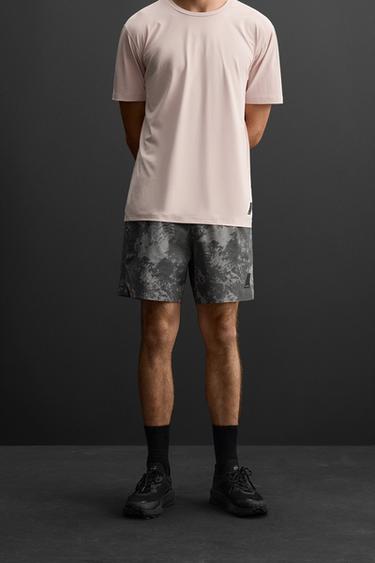 SHORT D'ENTRAÎNEMENT IMPRIMÉ - Gris anthracite de Zara