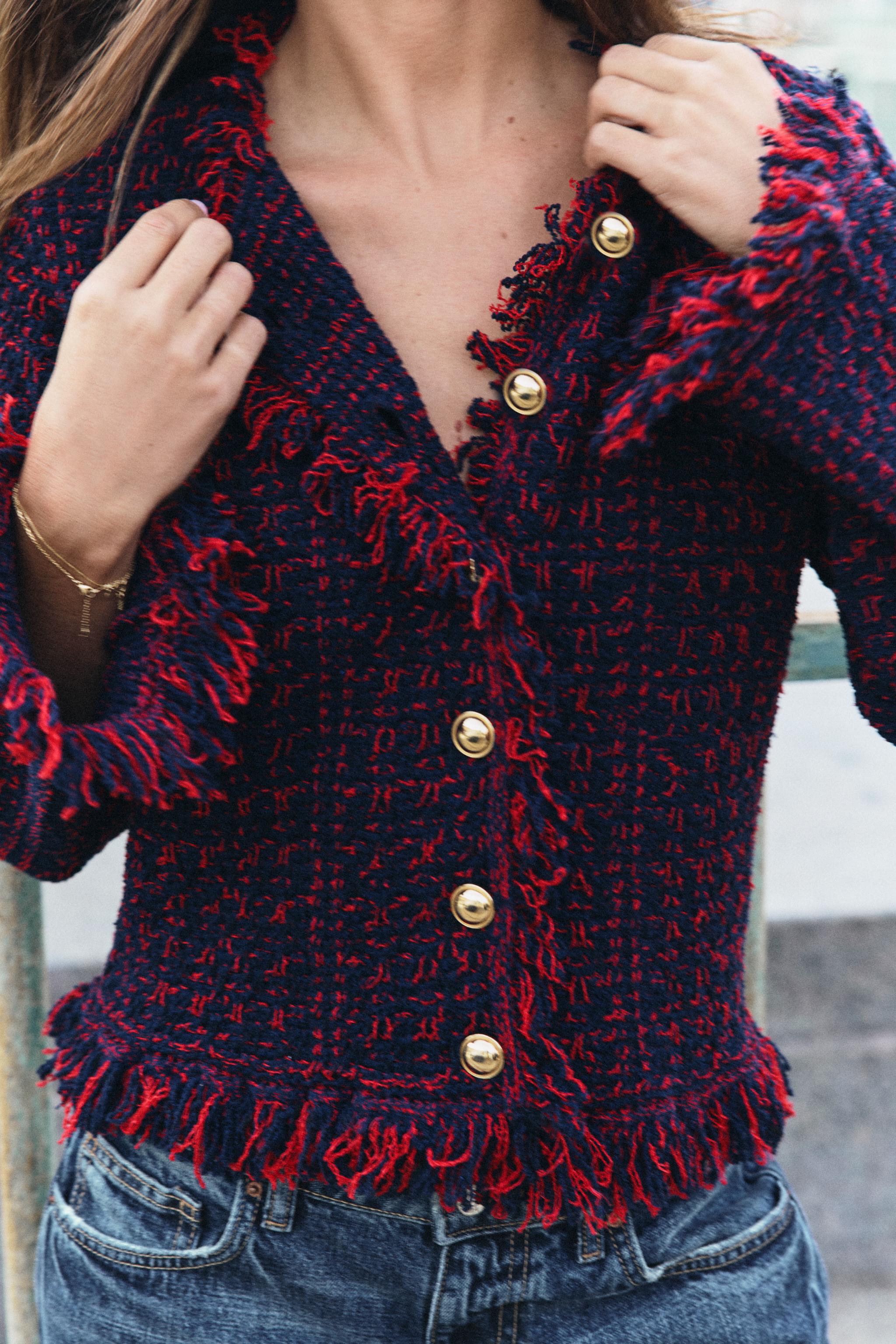 VESTE EN MAILLE STRUCTURÉE EFFRANGÉE