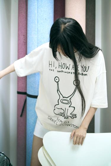 DANIEL JOHNSTON WASHED-EFFECT T-SHIRT - Ecru by Zara