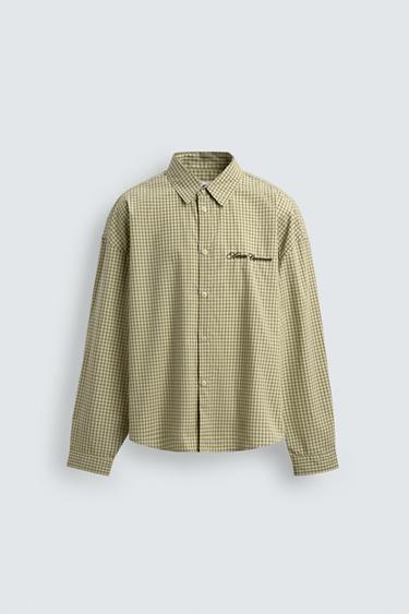 SKJORTE MED TERN OG BRODERI - lys grøn fra Zara