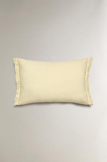 HOUSSE DE COUSSIN FRANGES - Jaune de Zara - Image 4