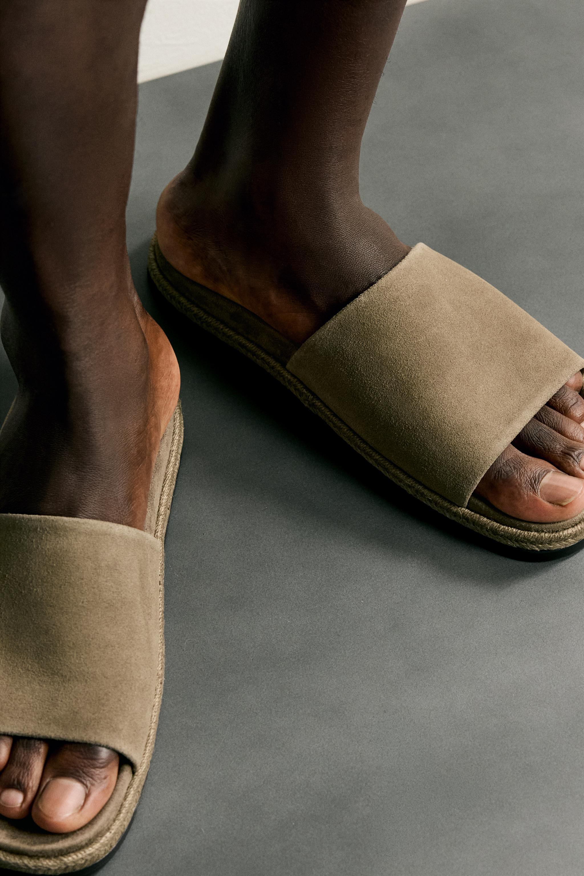 SANDALES EN CUIR