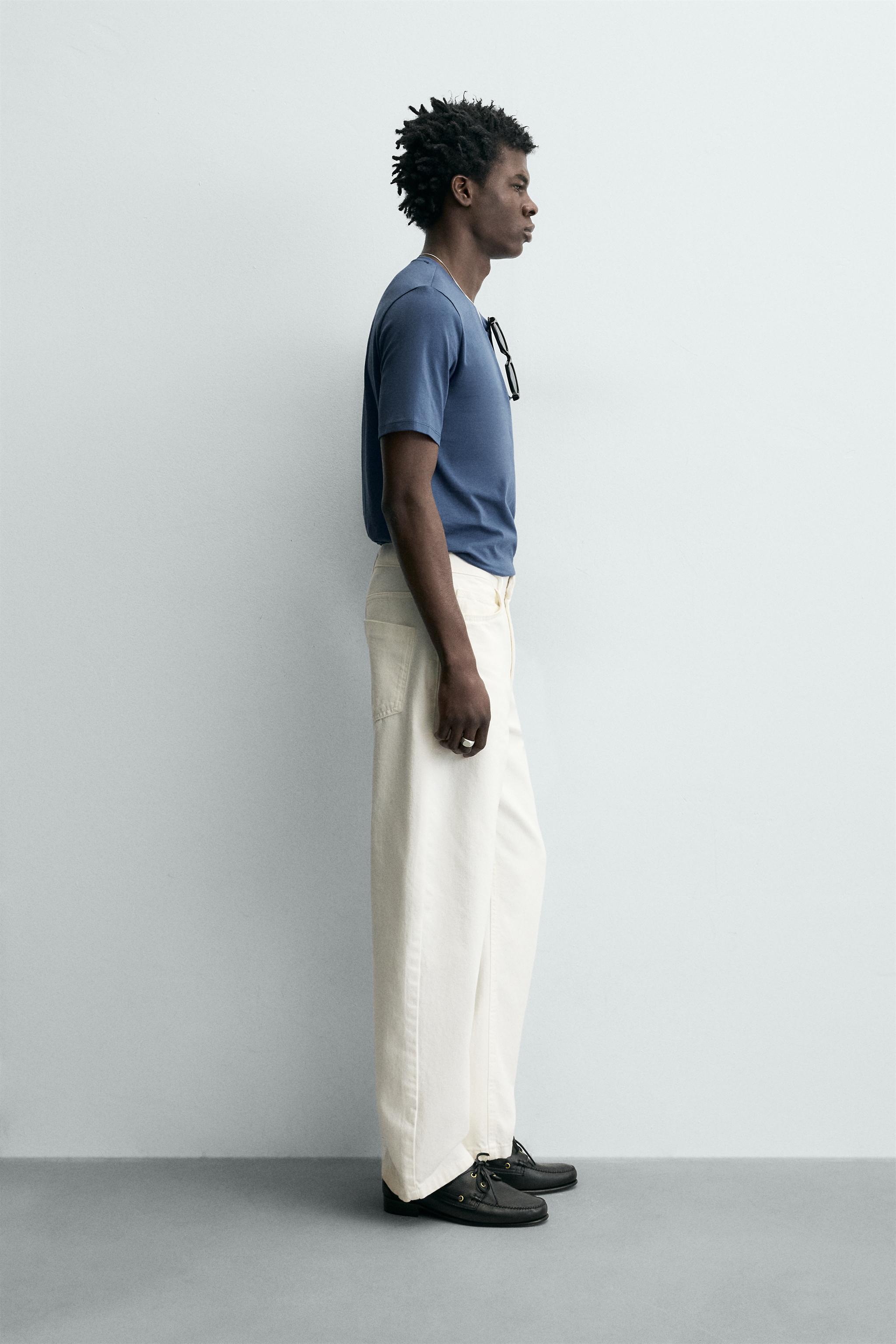 BASIC SLIM FIT T-SHIRT /01