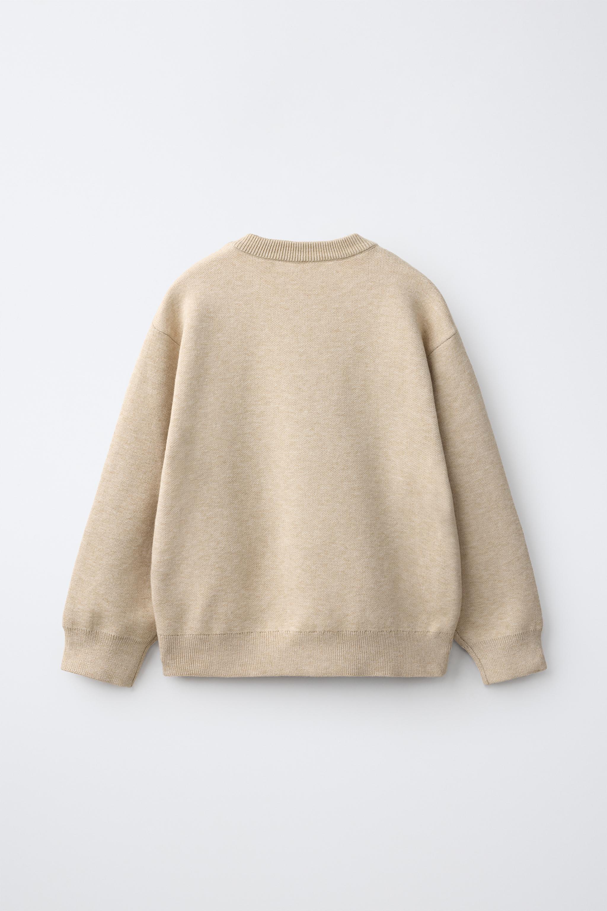 KNIT SWEATER