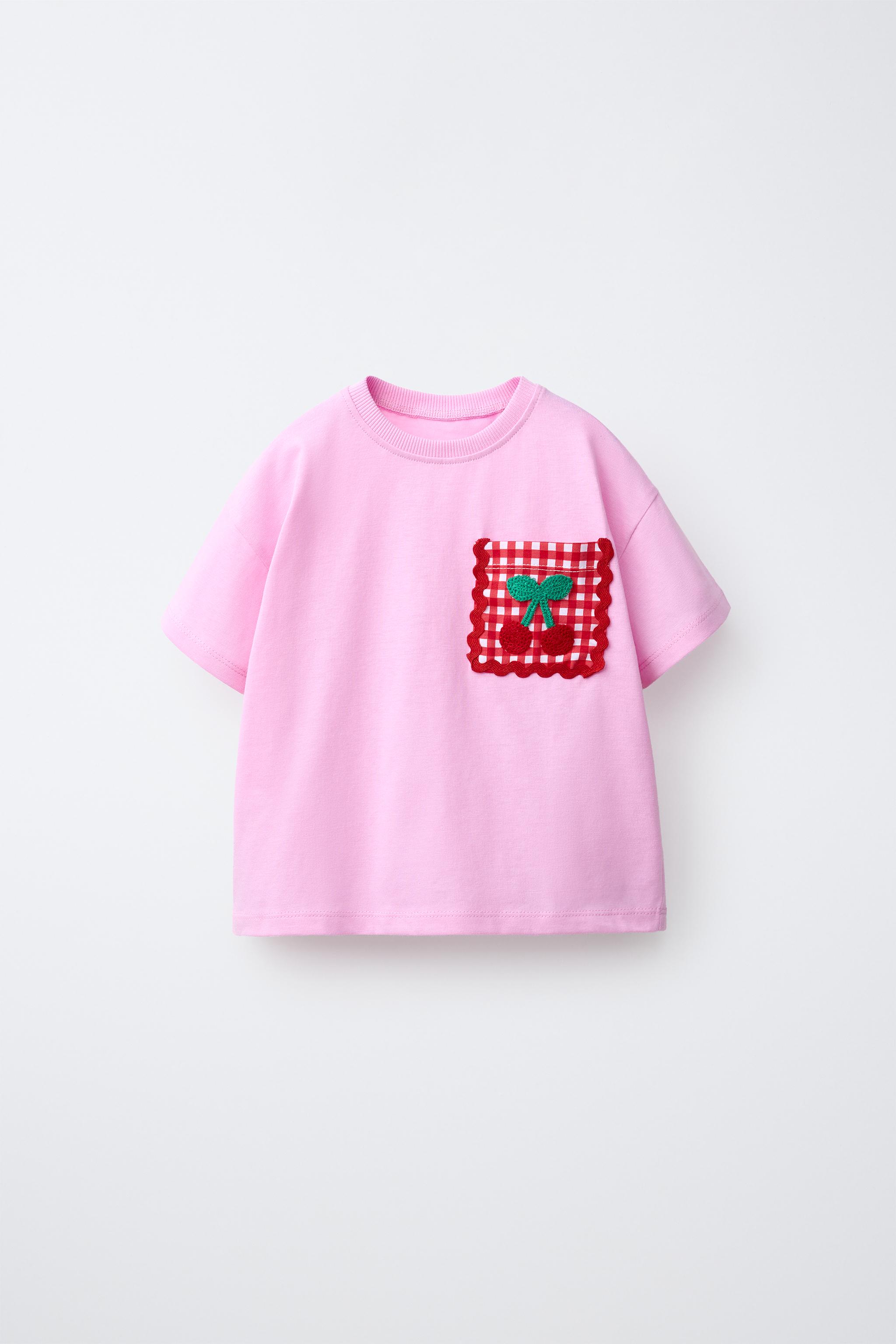 CROCHET CHERRY POCKET T-SHIRT — Bubble gum