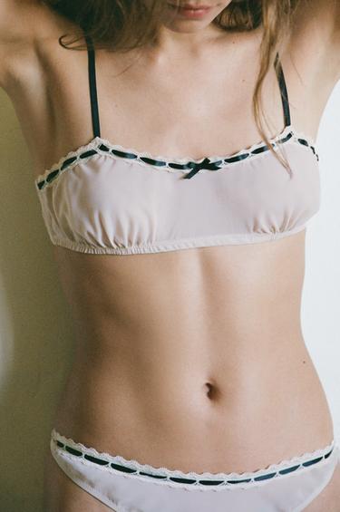 CONTRAST BOW BRALETTE - Ecru by Zara