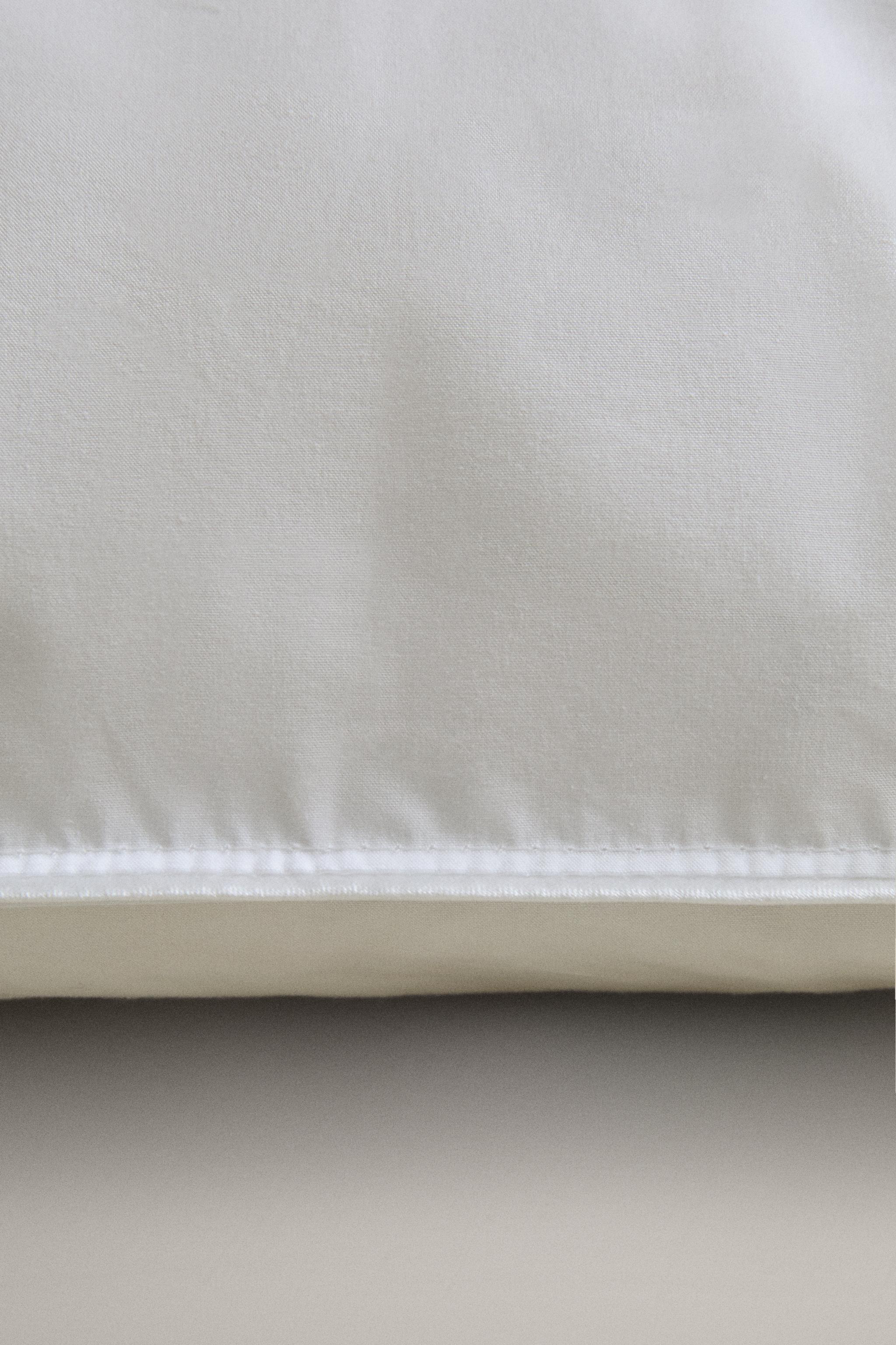 Zara FEATHER PILLOW — фото 3
