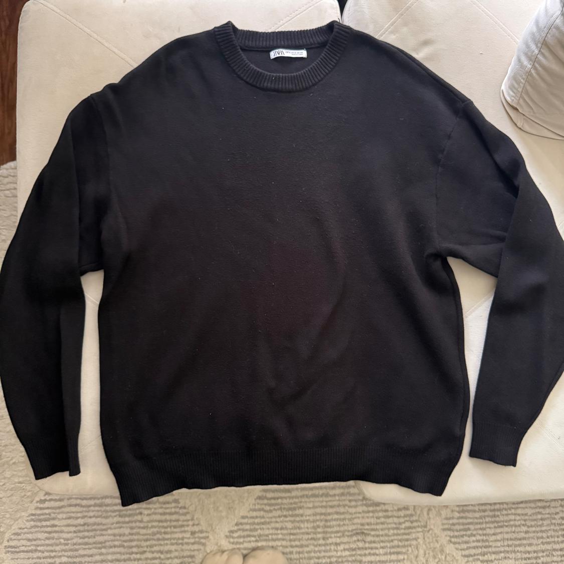 CREWNECK KNIT SWEATER