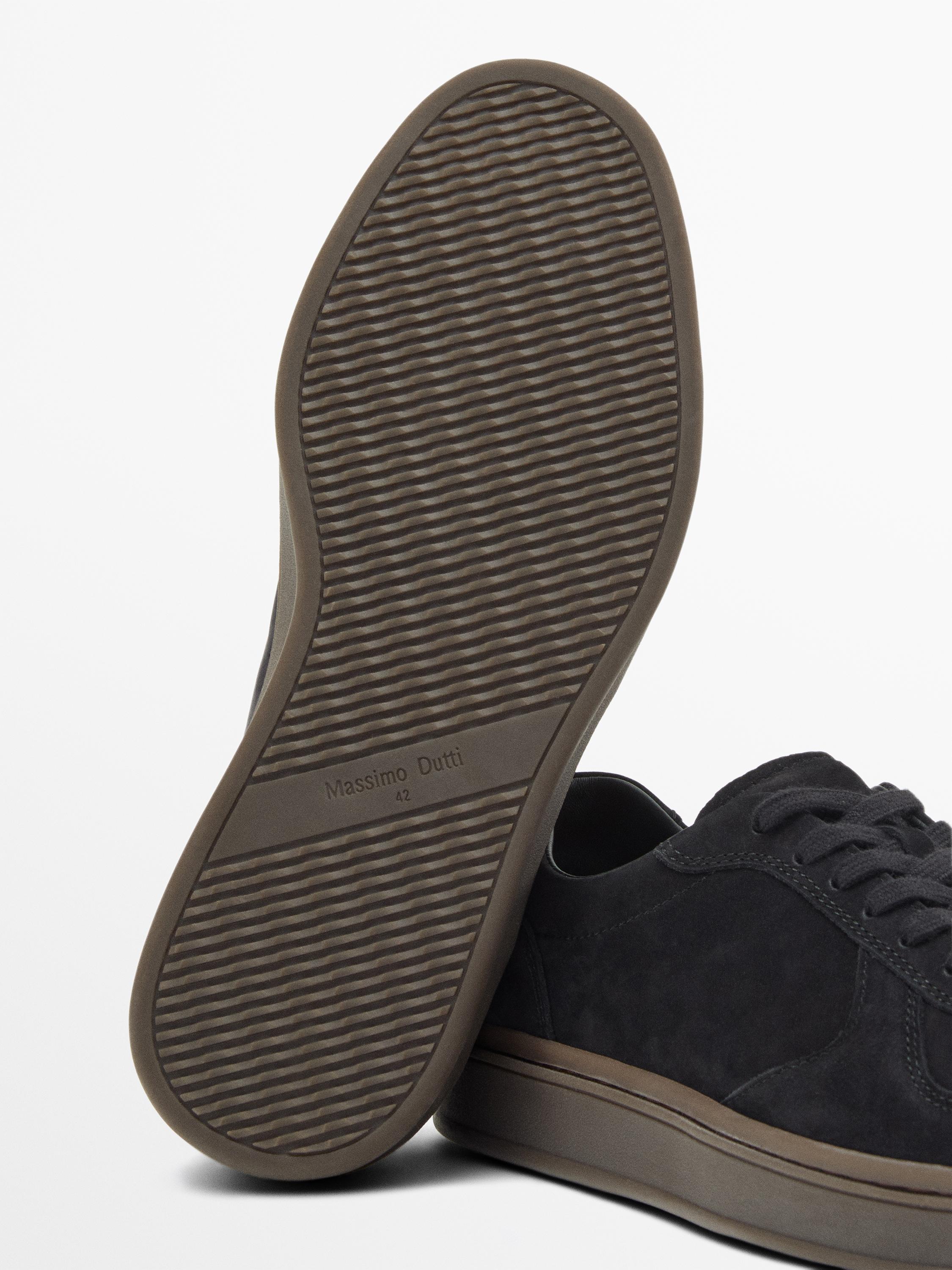 Tennis en nubuck à semelle contrastante