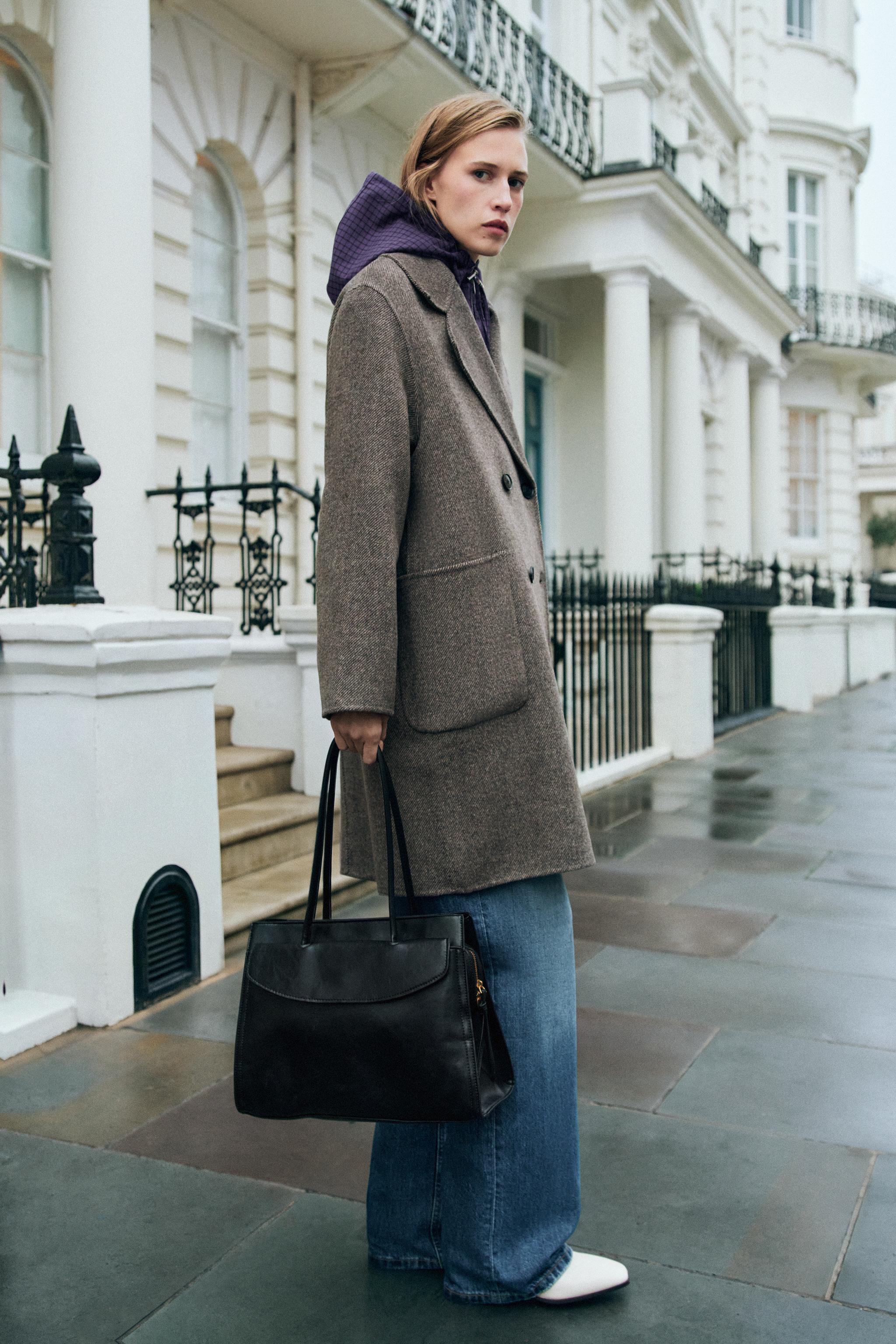 DOUBLE-BREASTED WOOL COAT