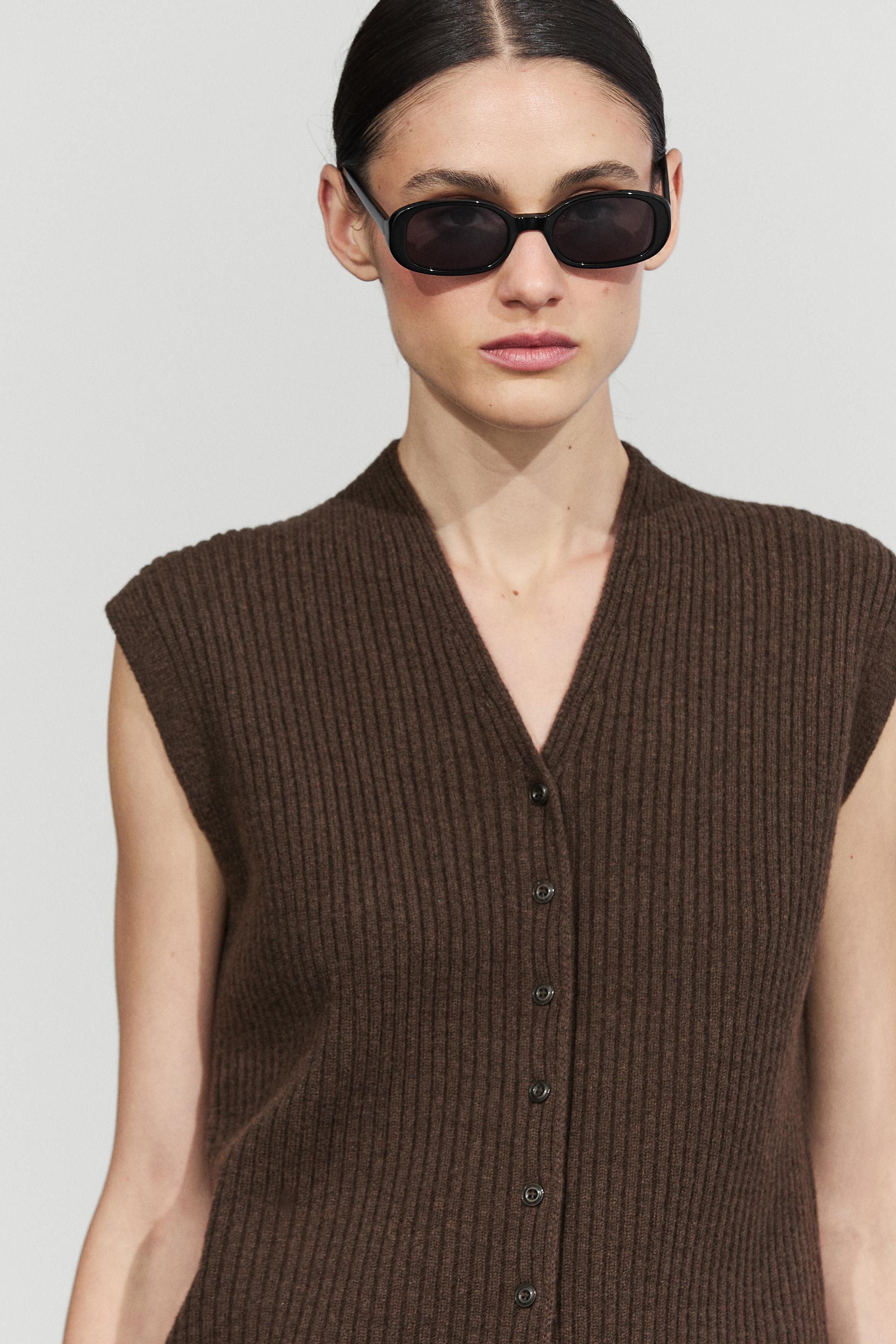 Gilet en maille côtelée 100 % laine