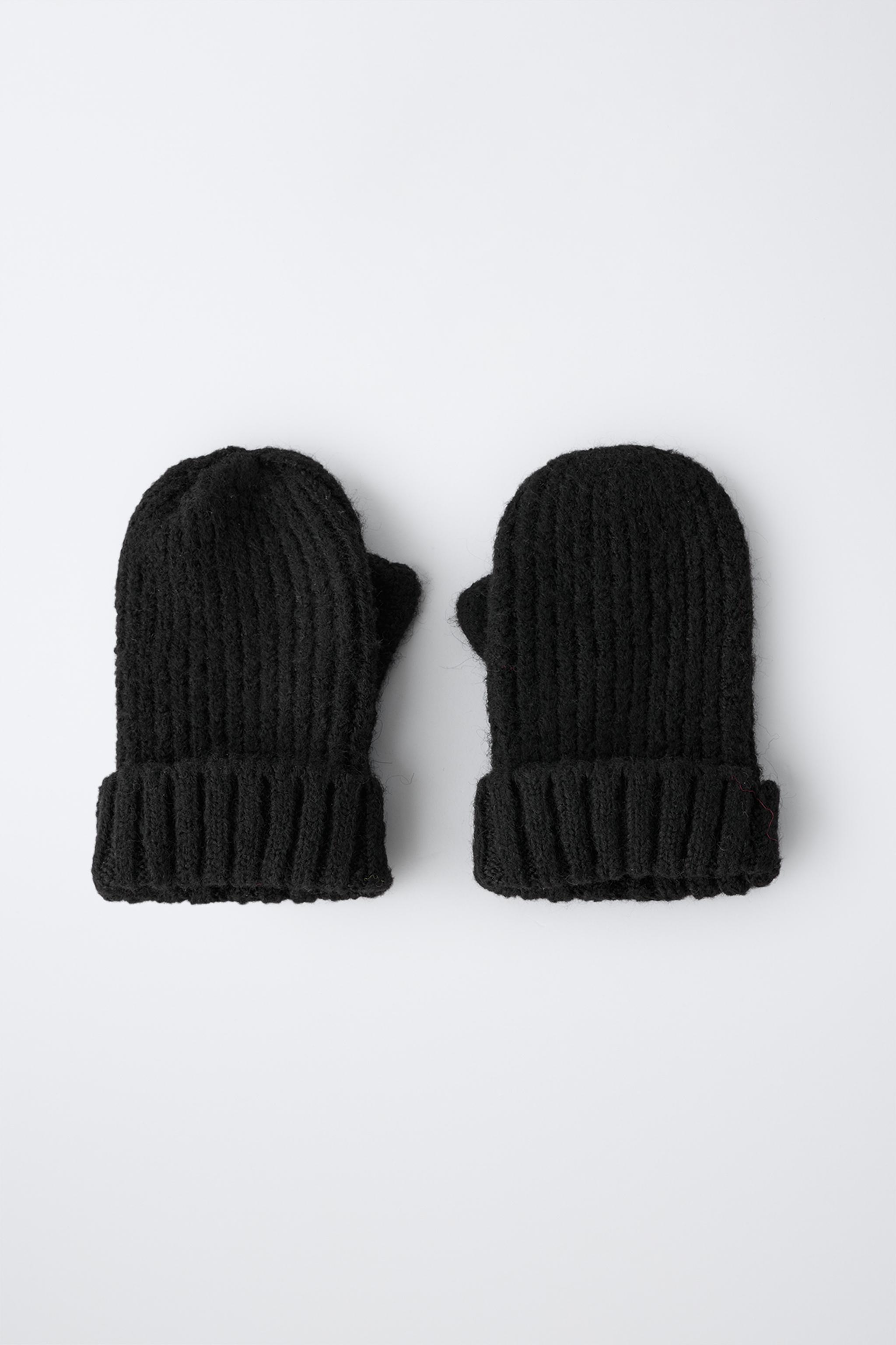 PLAIN KNIT MITTENS