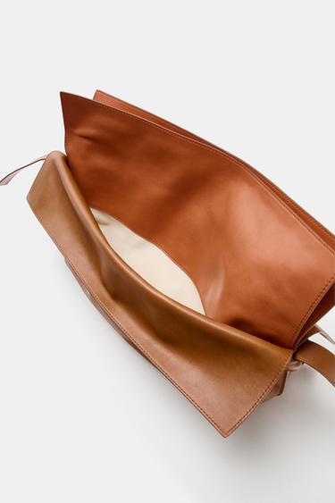 SAC ENVELOPPE EN CUIR À RABAT - brun de Zara - Image 6