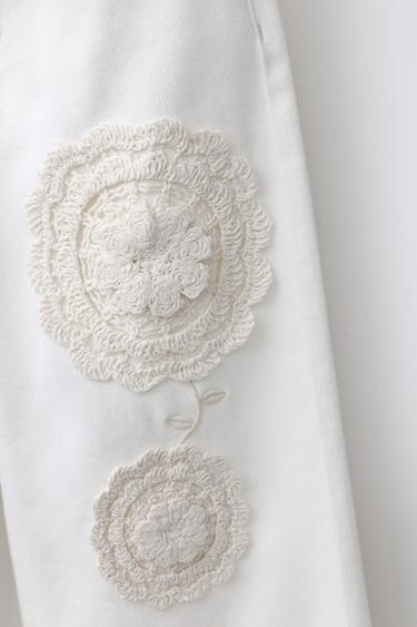 WIDE-LEG JEANS WITH CROCHET FLOWERS - White by Zara - Image 4