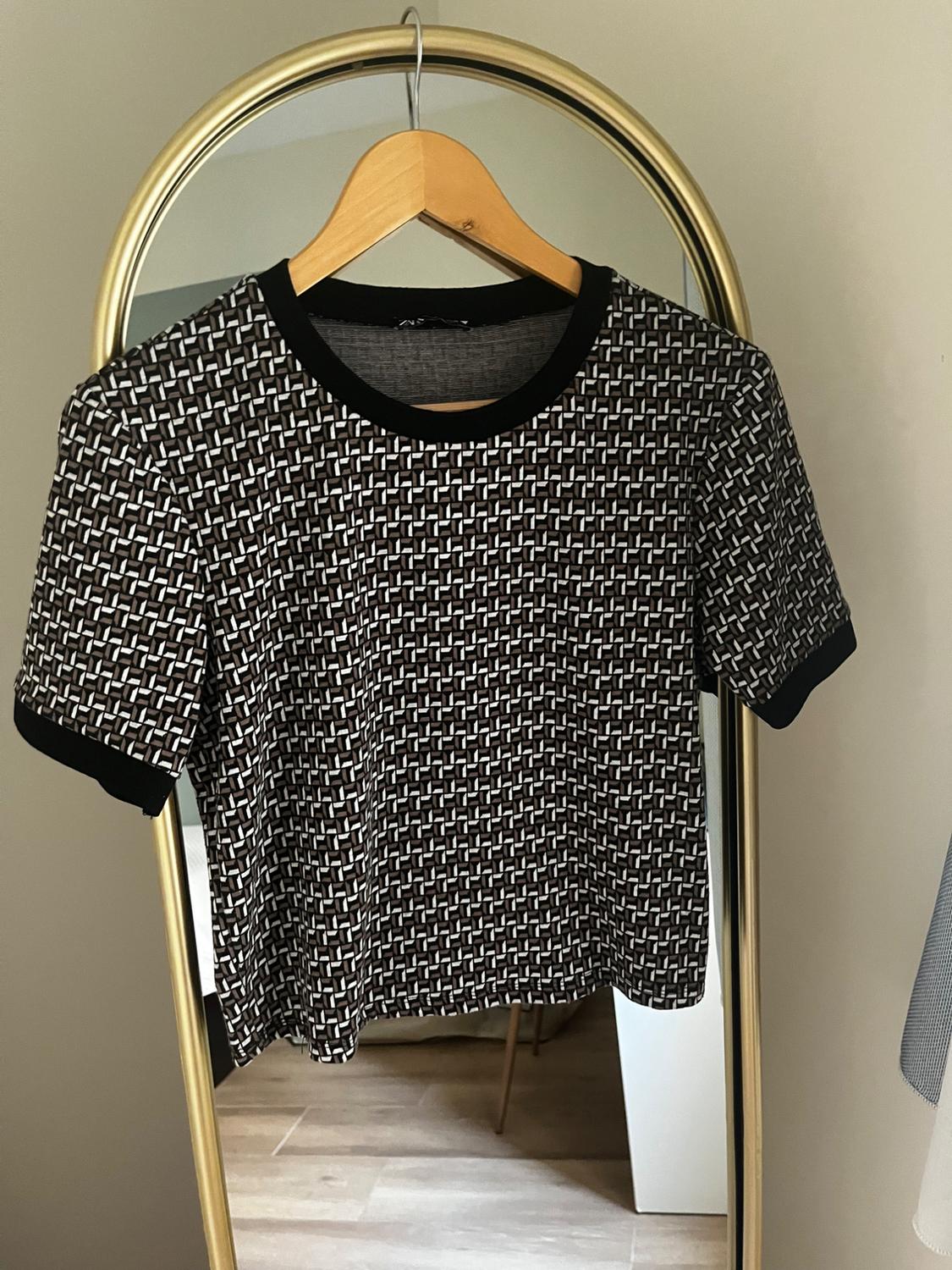 JACQUARD T-SHIRT