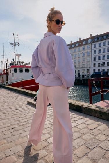 JAKKE MED HØR OG PUFÆRMER - violet fra Zara