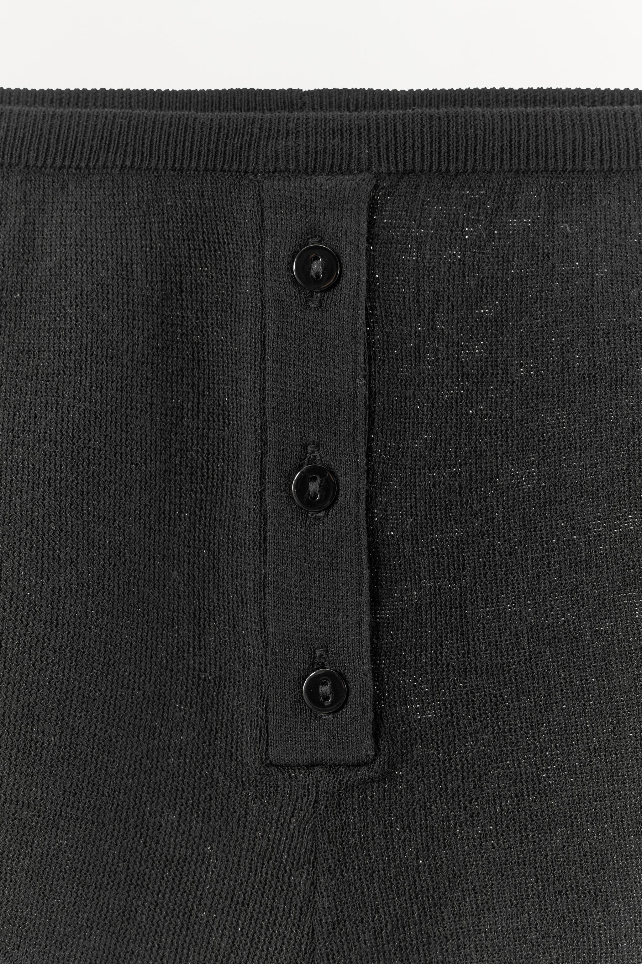 MINI SHORTS WITH COTTON BUTTONS
