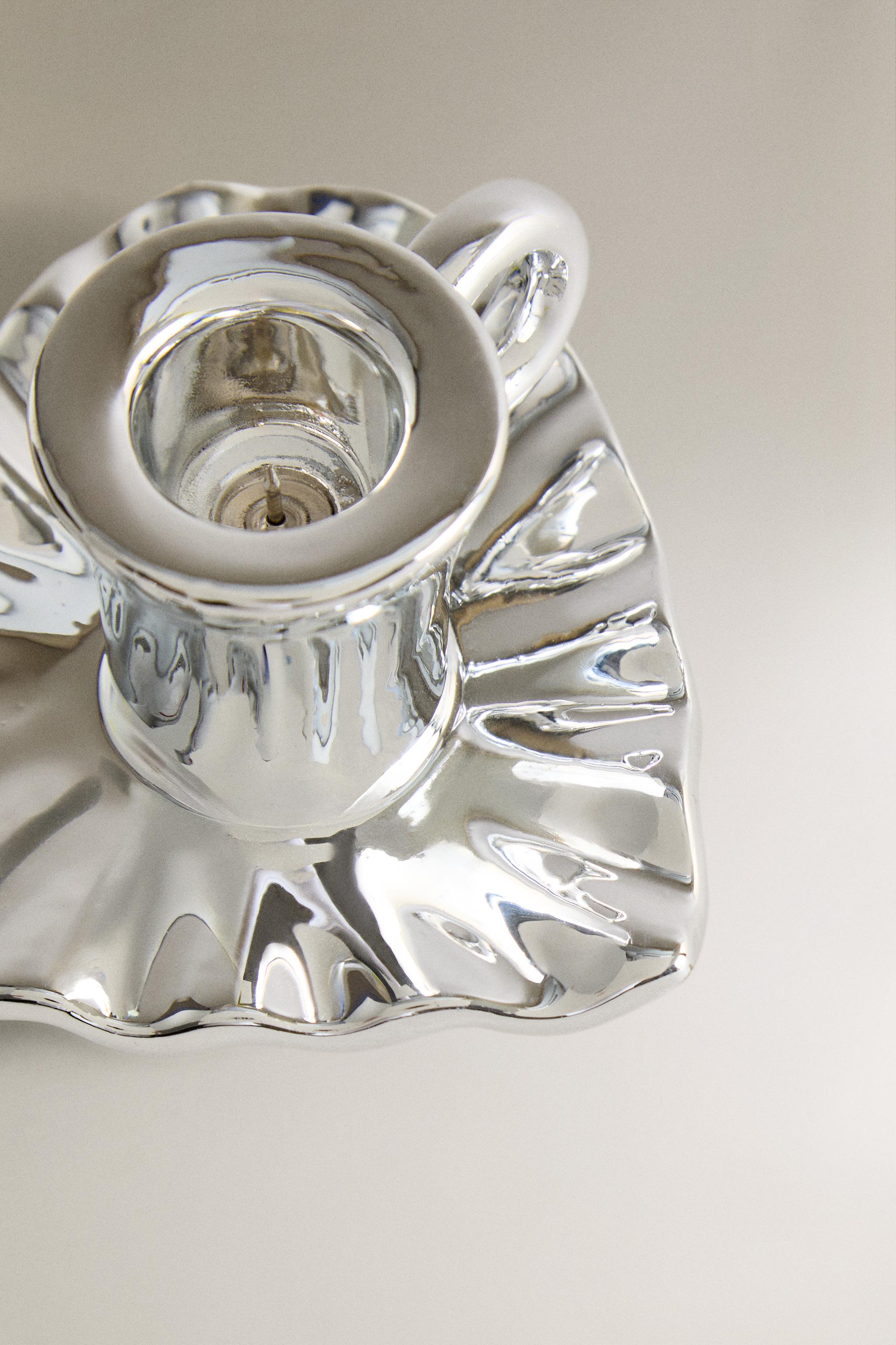 CHRISTMAS HEART PORCELAIN CANDLE STICK