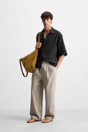 CAMISA FLUIDA RELAXED FIT - Preto da Zara