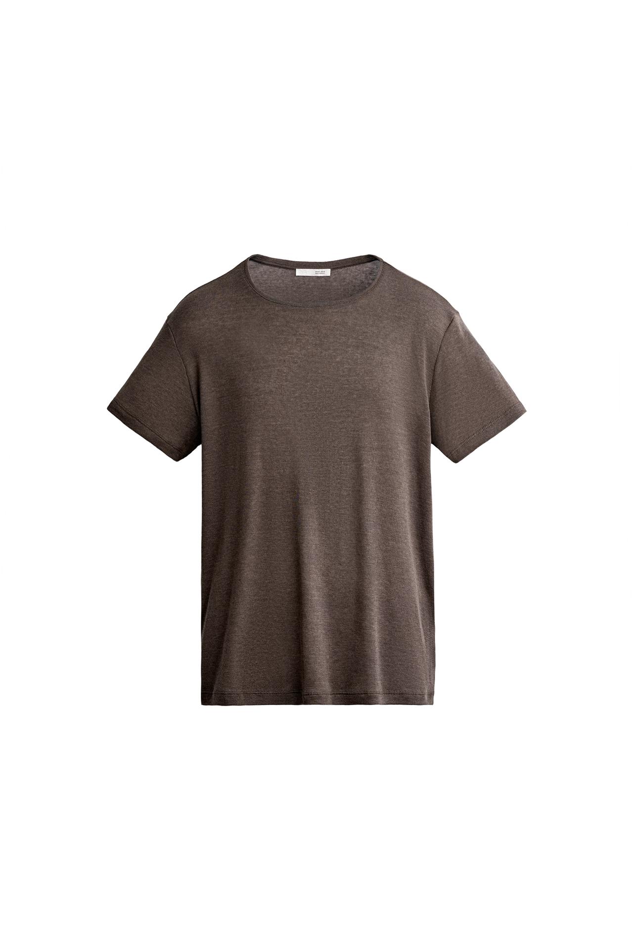 ЛЕГКАЯ ФУТБОЛКА SLIM FIT