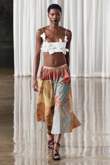ТОП CROPPED С ЦВЕТАМИ — ZW COLLECTION — БЕЛЫЙ от Zara — изображение 0