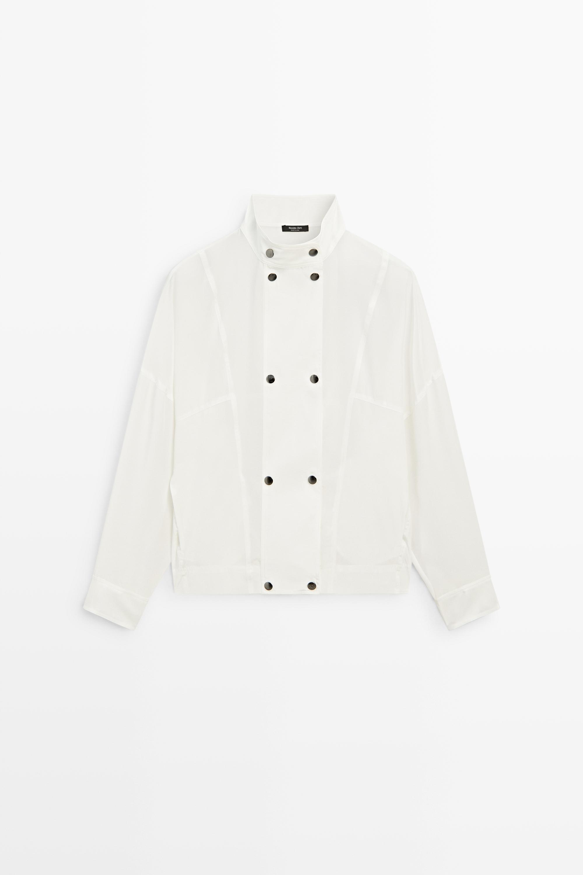 Chemise à col officier et fermeture pression