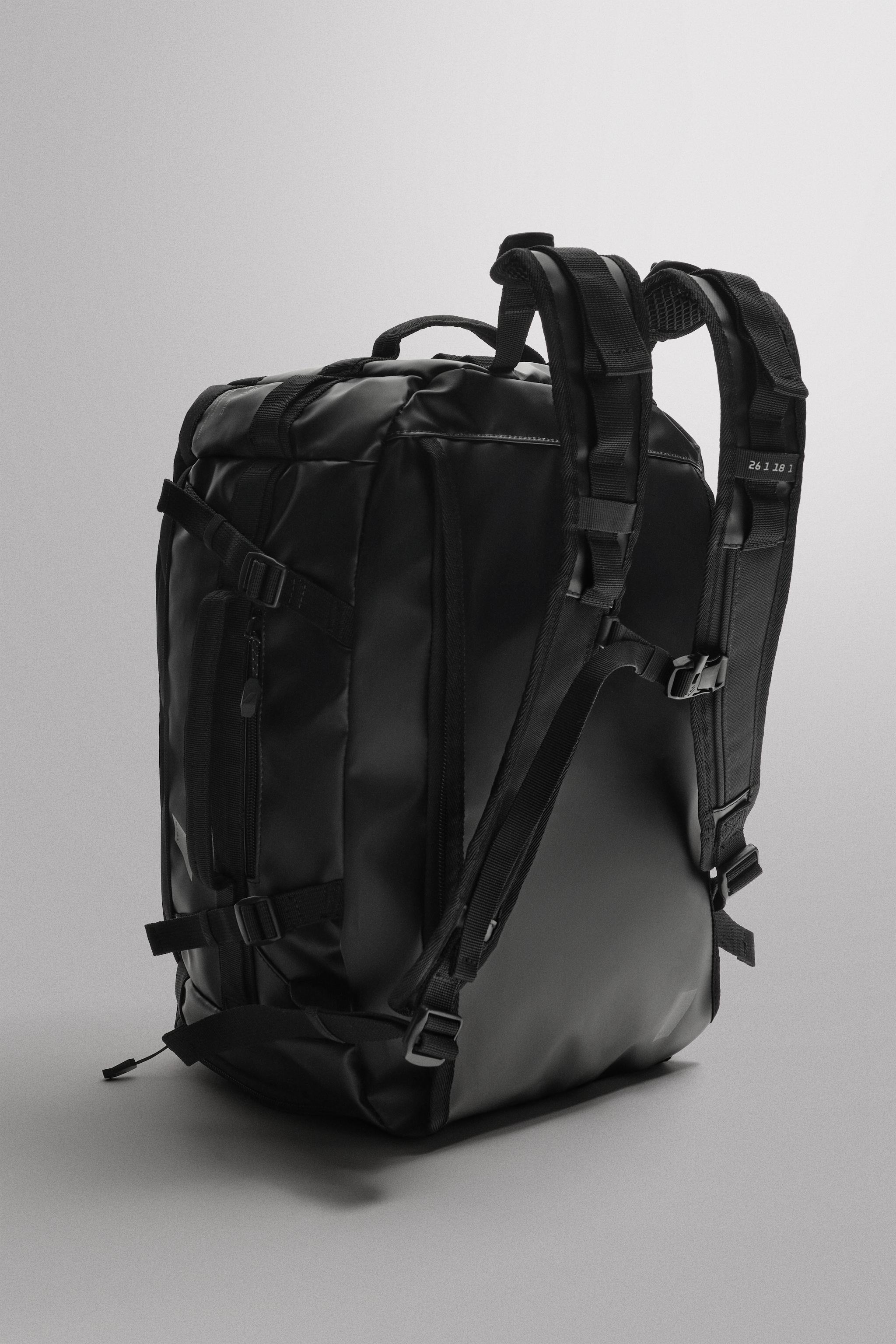 MULTI-FUNCTIONAL 35L SPORTS BAG