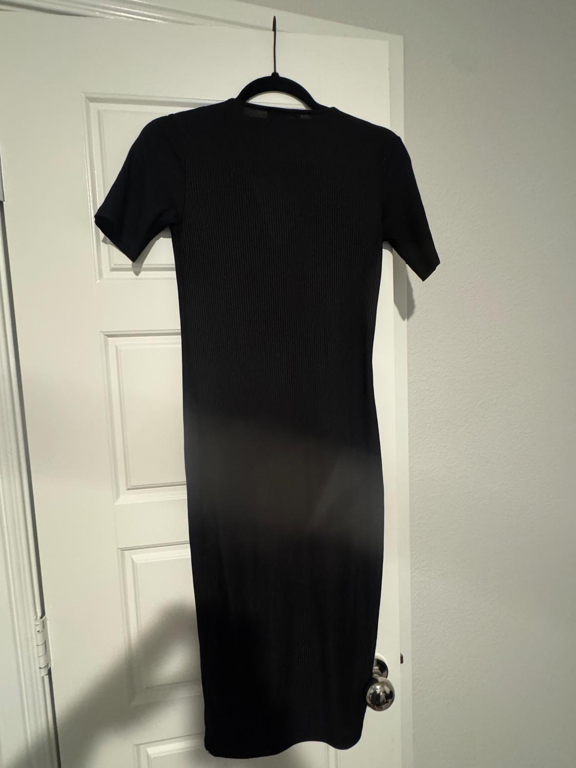 RIBBED DRESS WITH BUTTONS - Image 2