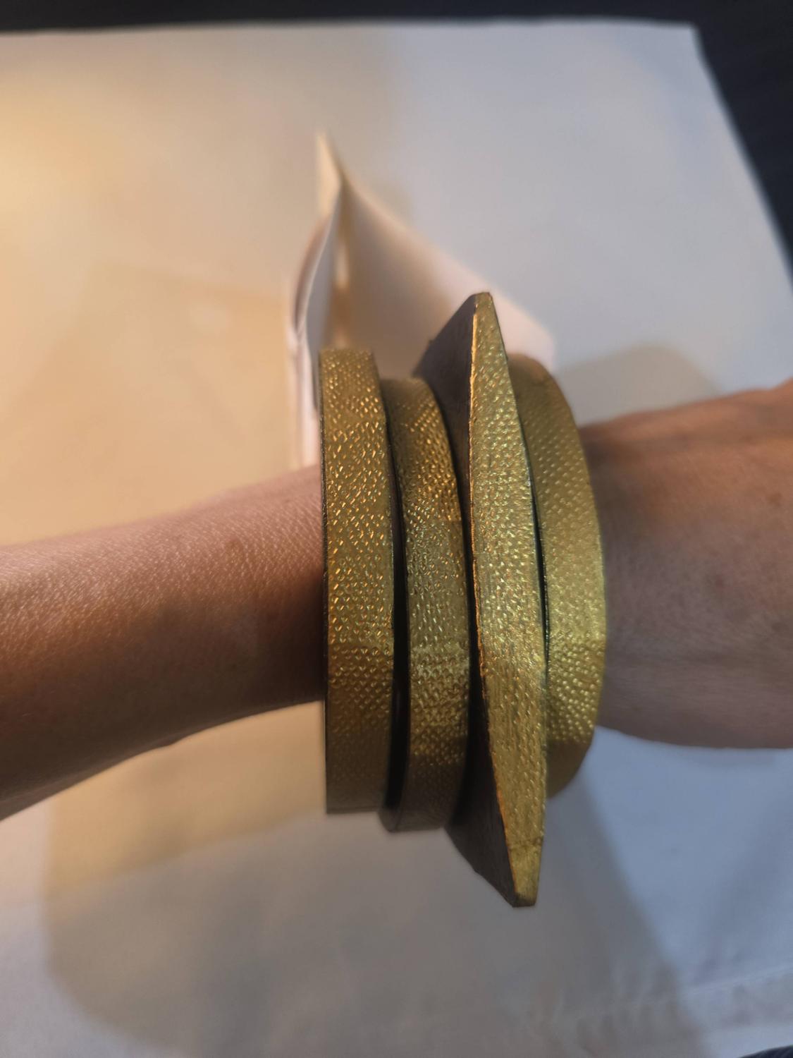 4-PACK OF MANGO WOOD BRACELETS - Image 7