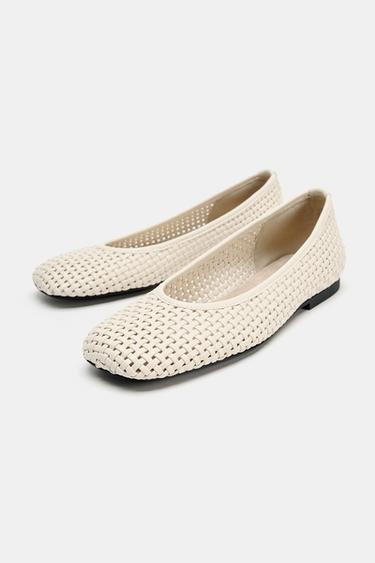 BALLERINES EN TISSU TRESSÉ - Blanc écru de Zara - Image 2