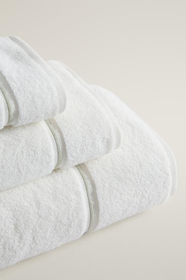 SCALLOPED BATH TOWEL — Light green 2