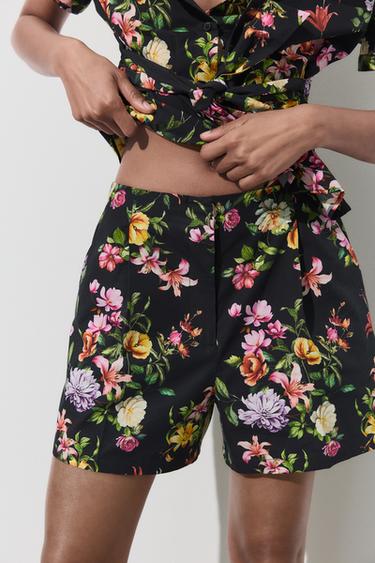 BERMUDA À IMPRIMÉ FLEURS - Noir / Vert de Zara - Image 2