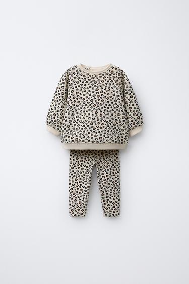 CONJUNTO SUDADERA Y LEGGING ANIMAL PRINT - Crudo de Zara