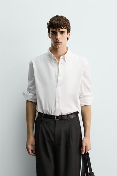 CAMISA REGULAR FIT ESTRUCTURA - Blanco de Zara