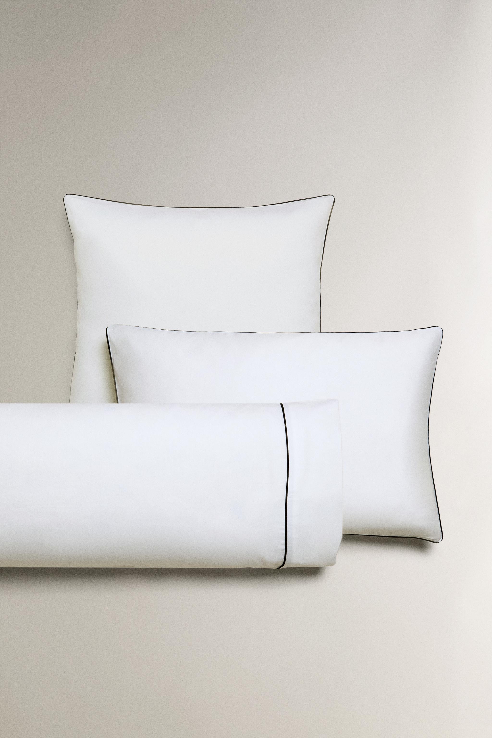 TAIE D’OREILLER SATIN PASSEPOIL
