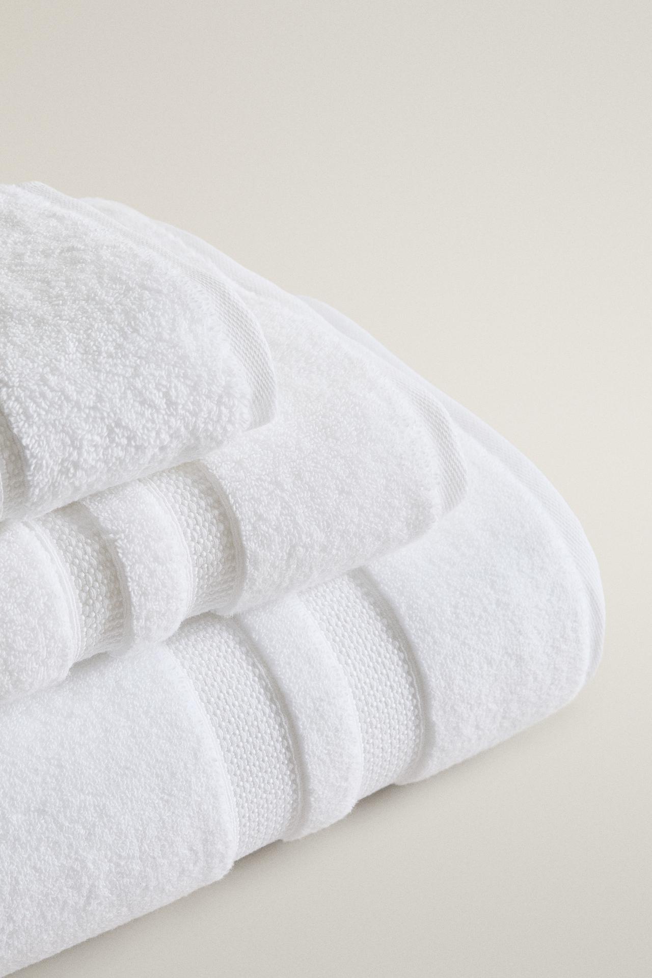 EXTRA SOFT DOUBLE-BORDER BATH TOWEL — White