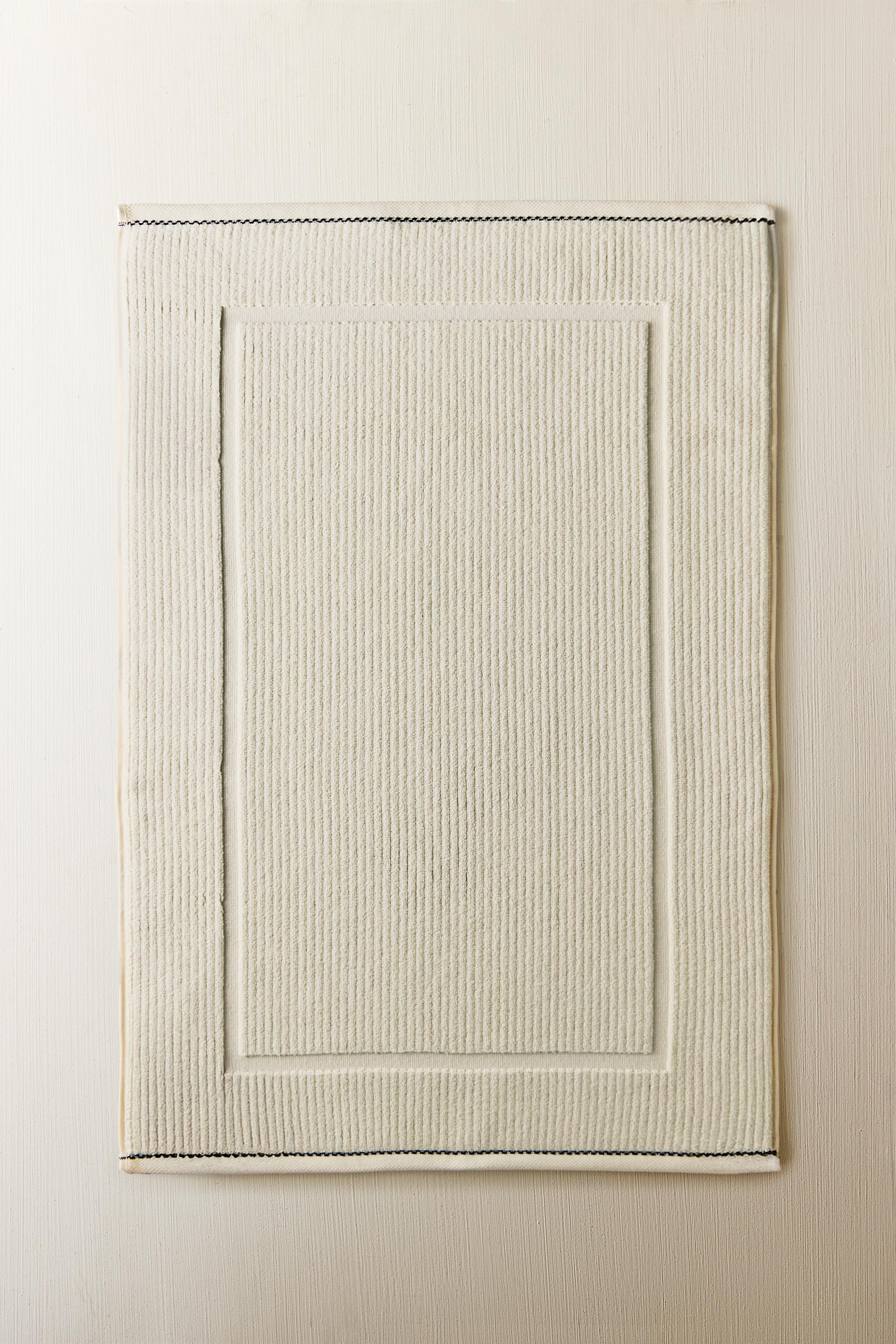 RIBBED TEXTURED BATH MAT — Sand