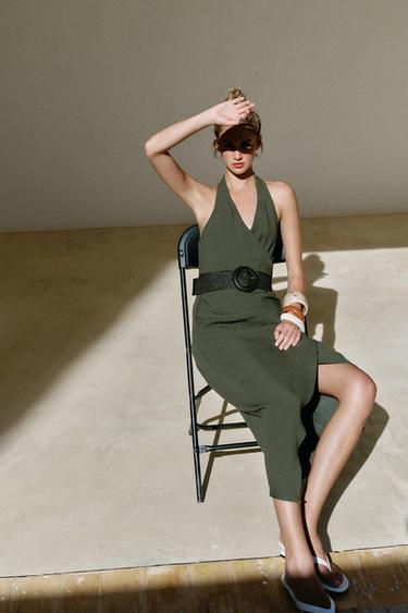ПЛАТЬЕ МИДИ С ЛЬНЯНЫМ РЕМНЕМ — ТЕМНЫЙ ХАКИ от Zara