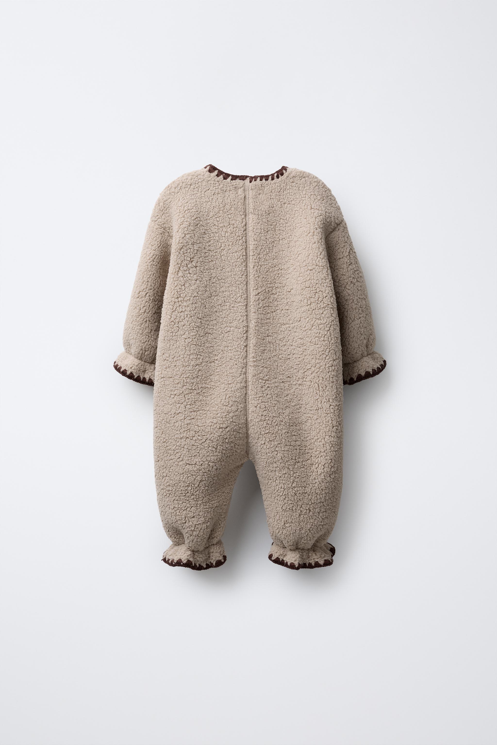 CONTRAST TRIM FLEECE ROMPER