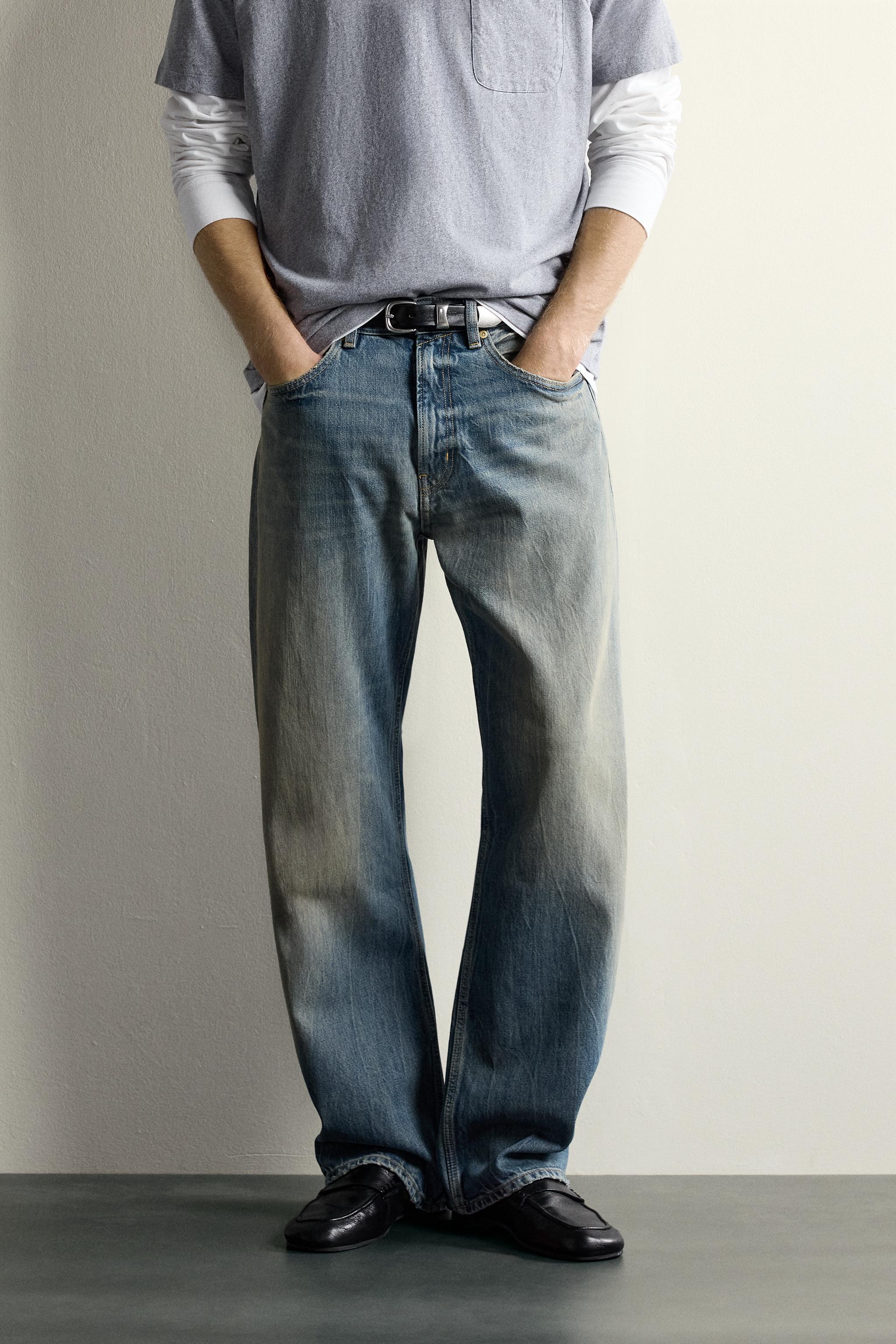 LOOSE FIT JEANS