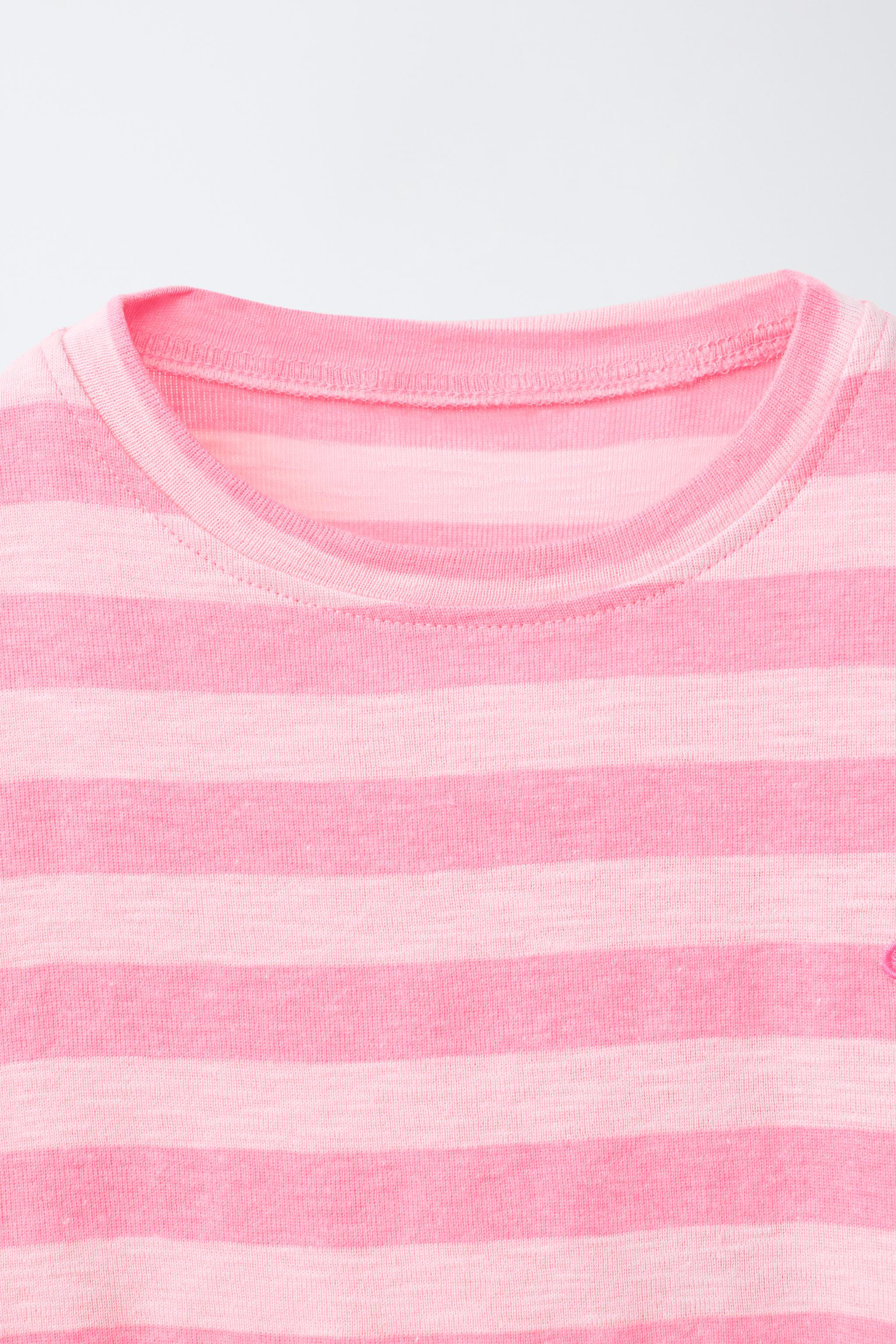 STRIPED T-SHIRT WITH FLOWER PATCH
