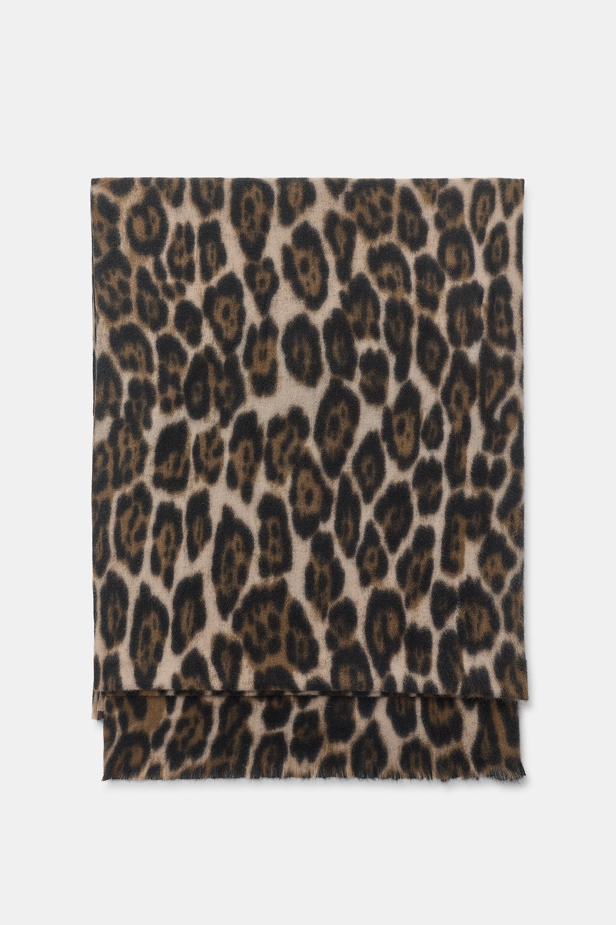 ANIMAL PRINT SCARF