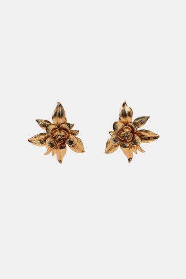 PENDIENTES BOTÓN FLOR RELIEVE - Dorado de Zara