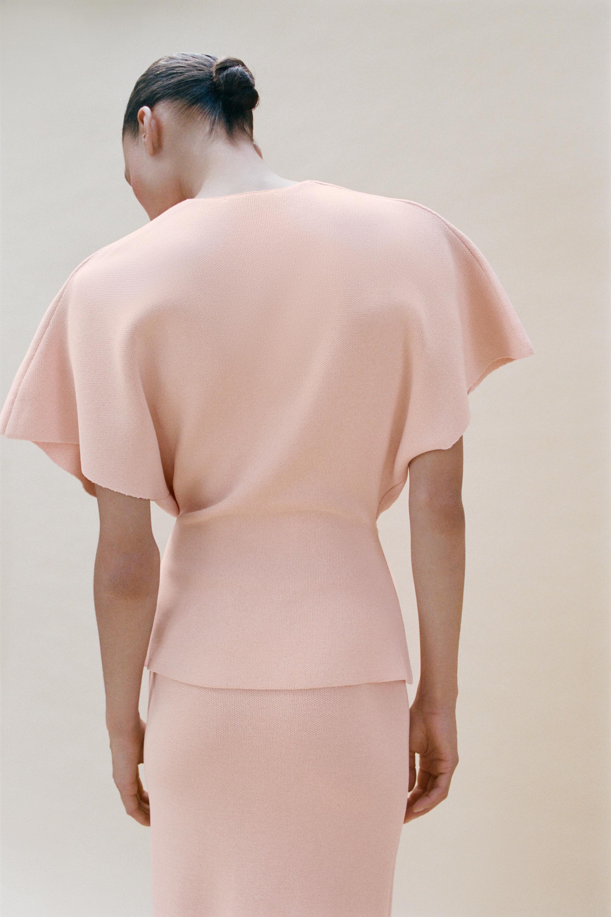 DRAPED KNIT TOP