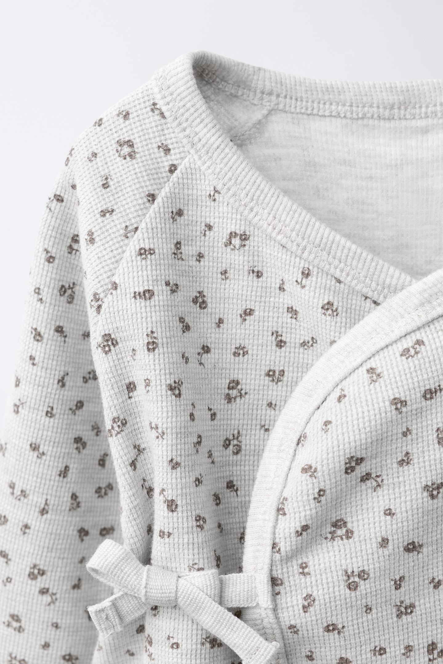 Детский комплект Zara Floral Waffle Top and Pants Set, цвет: Серый меланжевый — фото 3
