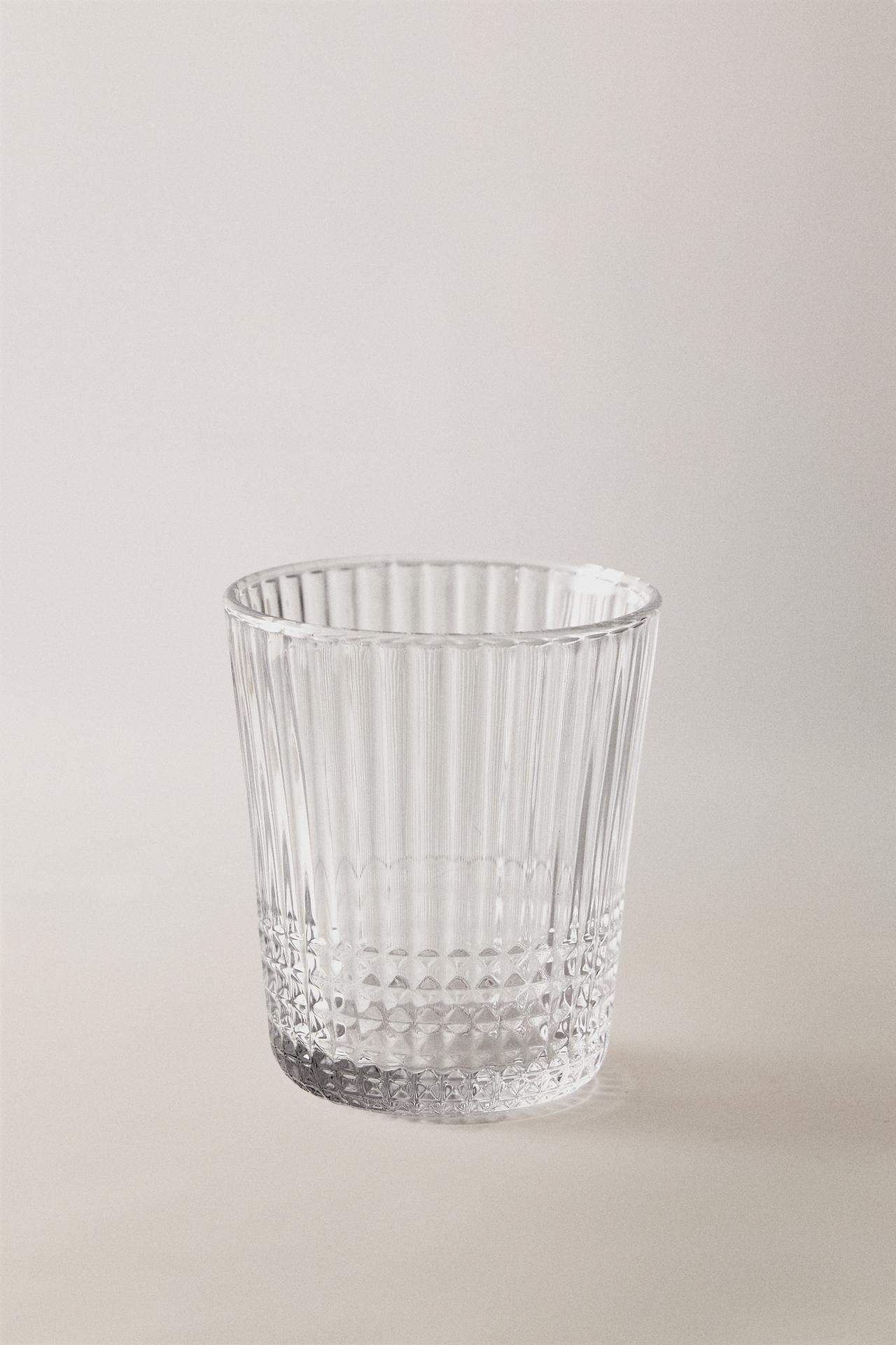 GLASS TUMBLER WITH RAISED GEOMETRIC DESIGN — Transparent